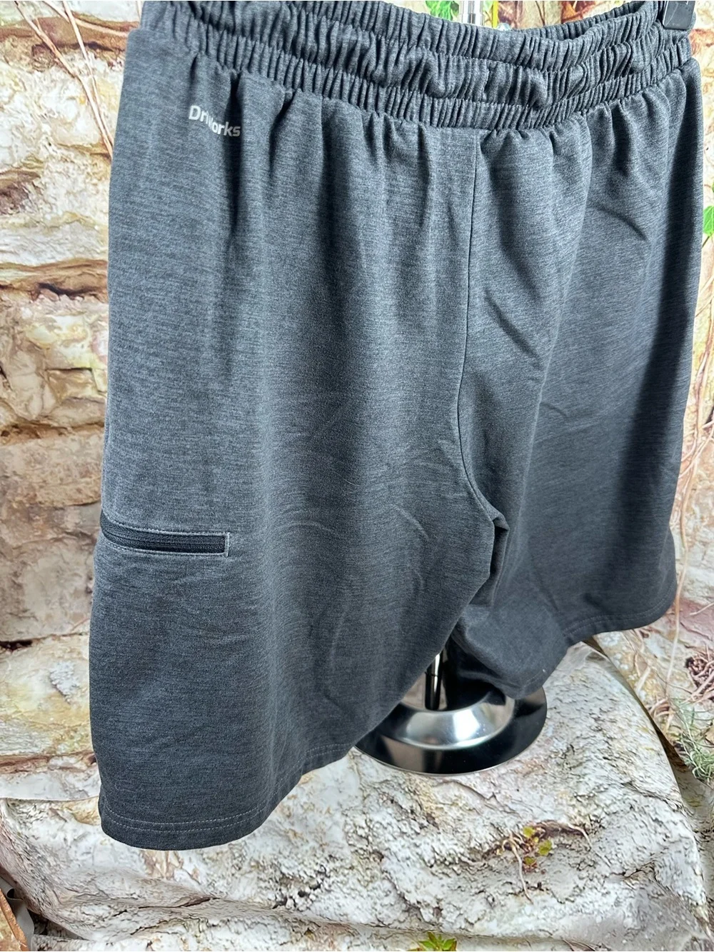 Girls SZ 14/16 athletic works shorts with zippered pockets, 0213